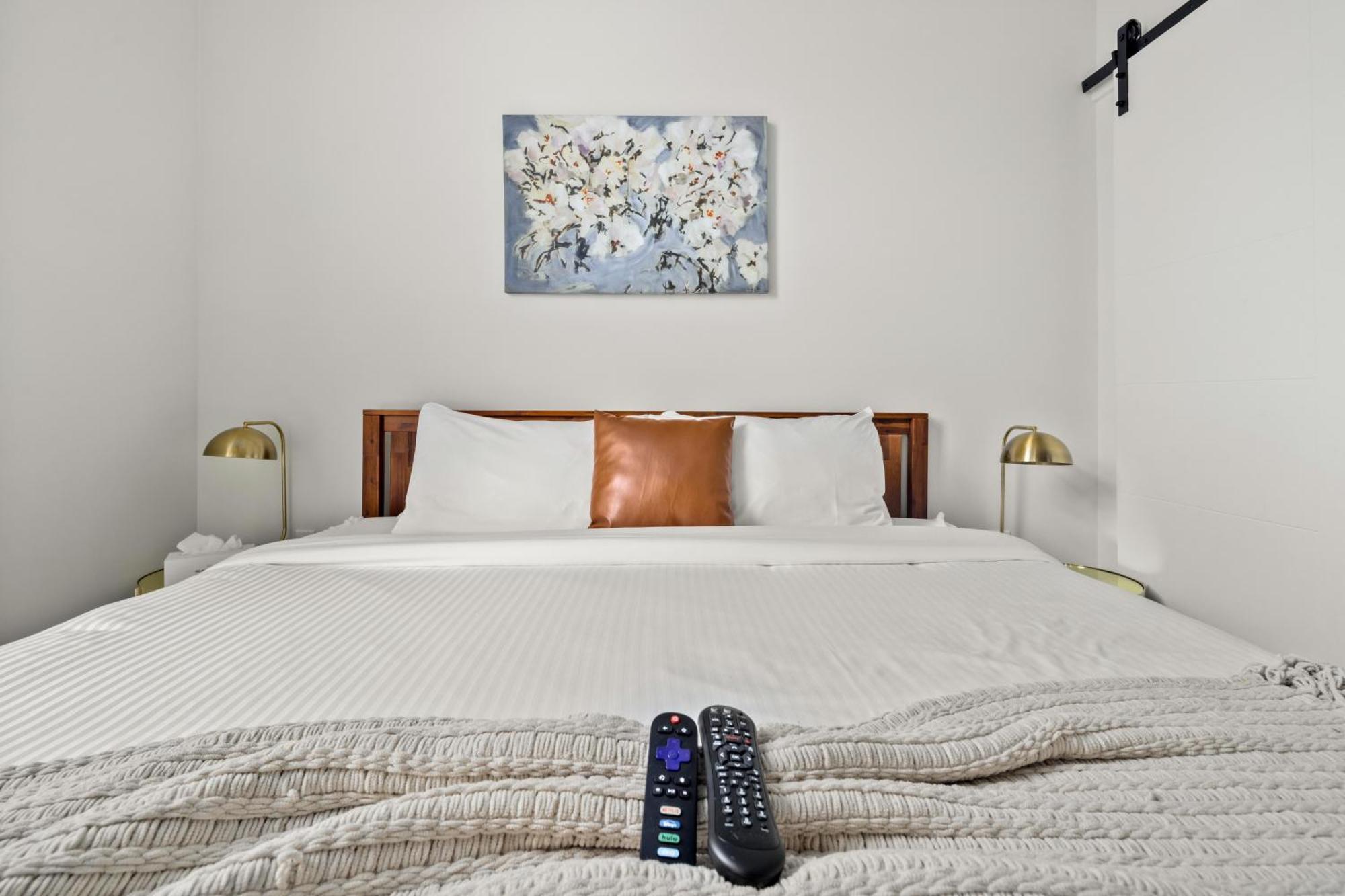 On Cloud 9 - Curated Lifestyle Loft - Zuni Lofts